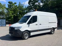 MERCEDES-BENZ SPRINTER